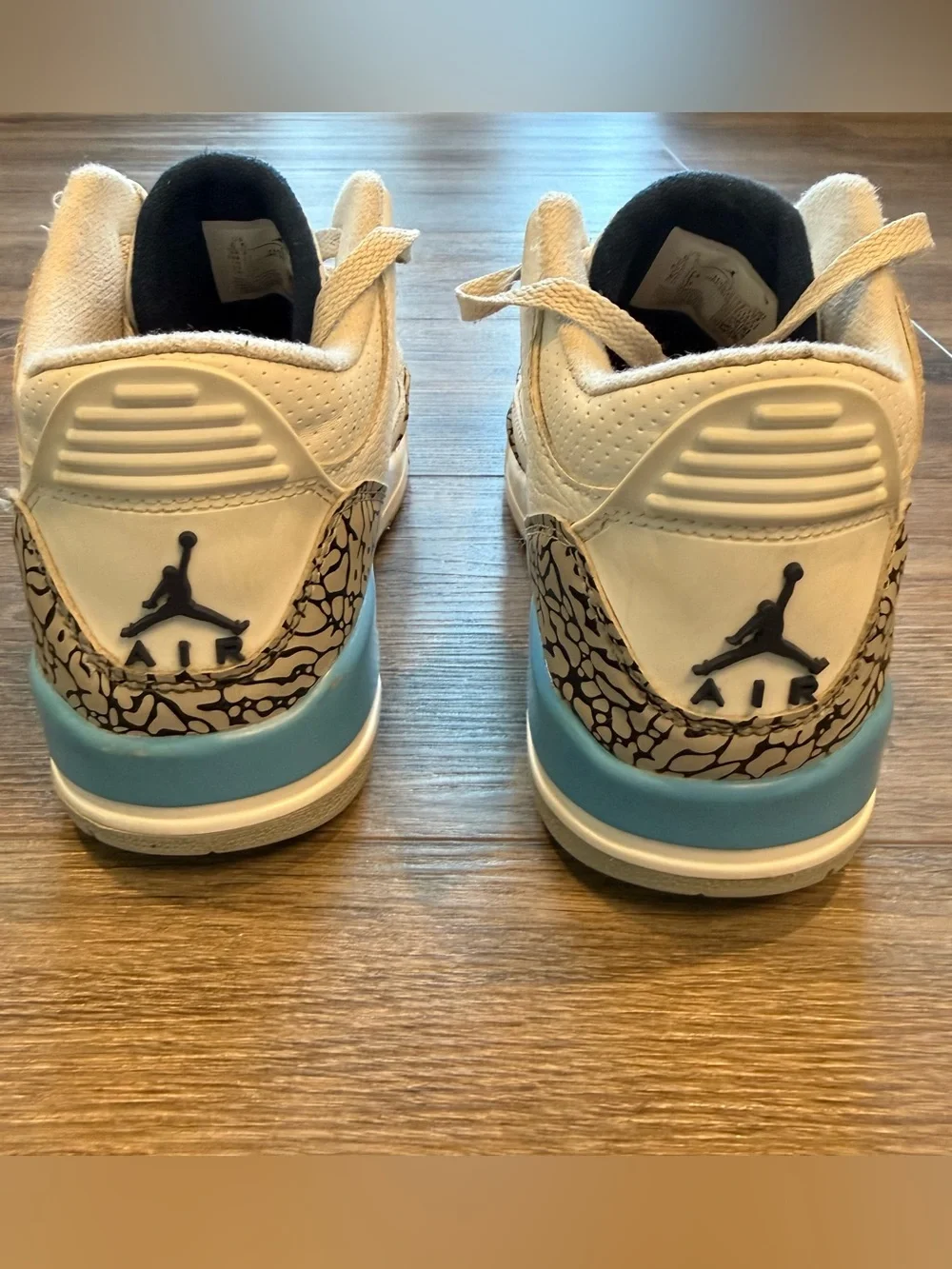 Nike Air Jordan 3 RetroUNC Cement Blue Elephant Print Men’s Sneakers
